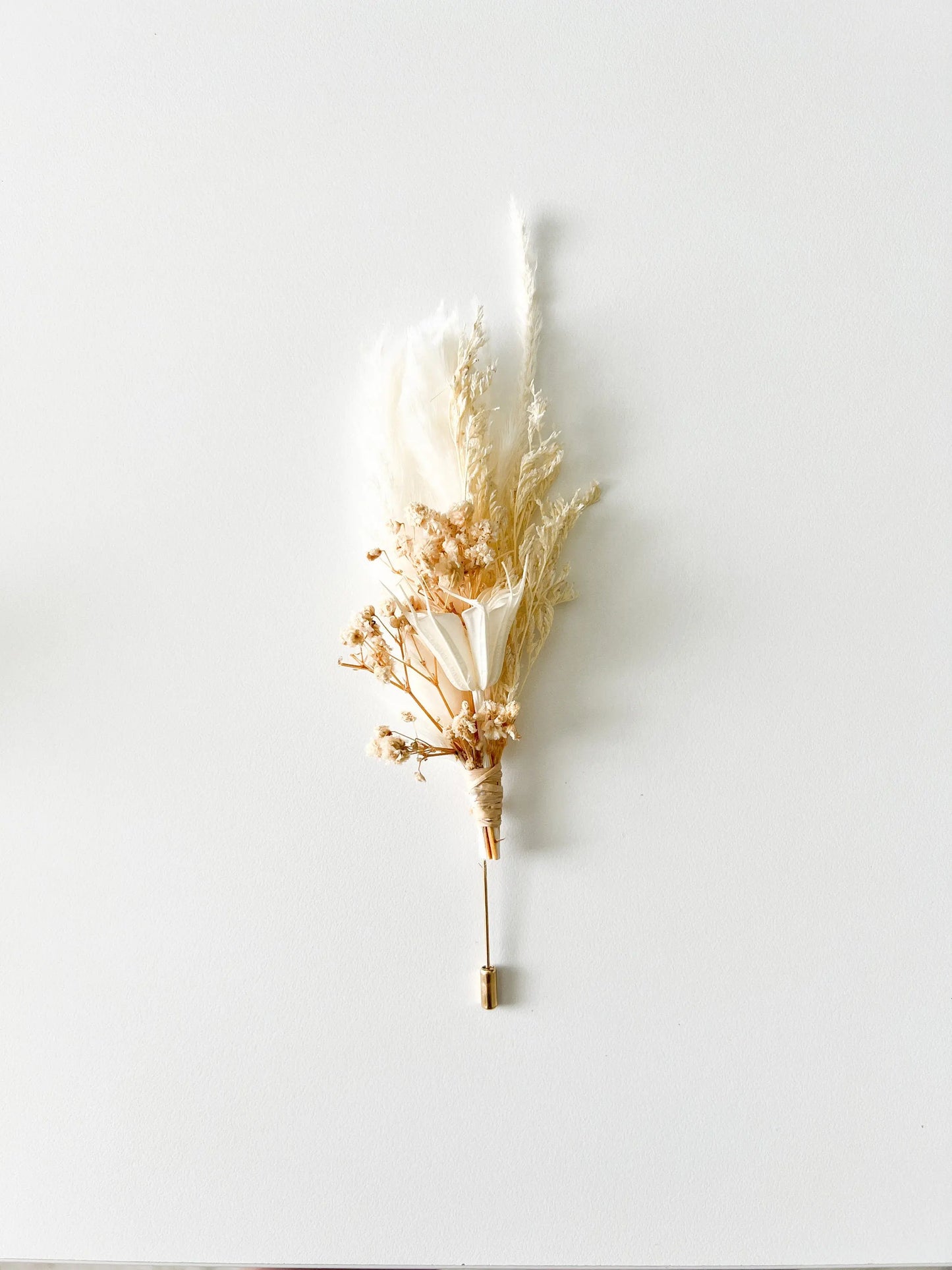 Boutonniere - Neutral - Withered Whimsy Boutonniere