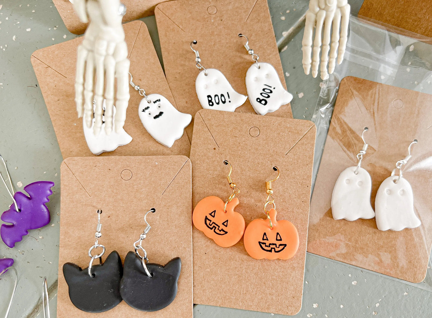 Ghost Earrings, Halloween Earrings, Clay Earrings, Fall Earrings, Clay Dangles, Polymer Clay Jewelry, Lightweight, White Ghosts, Minimal
