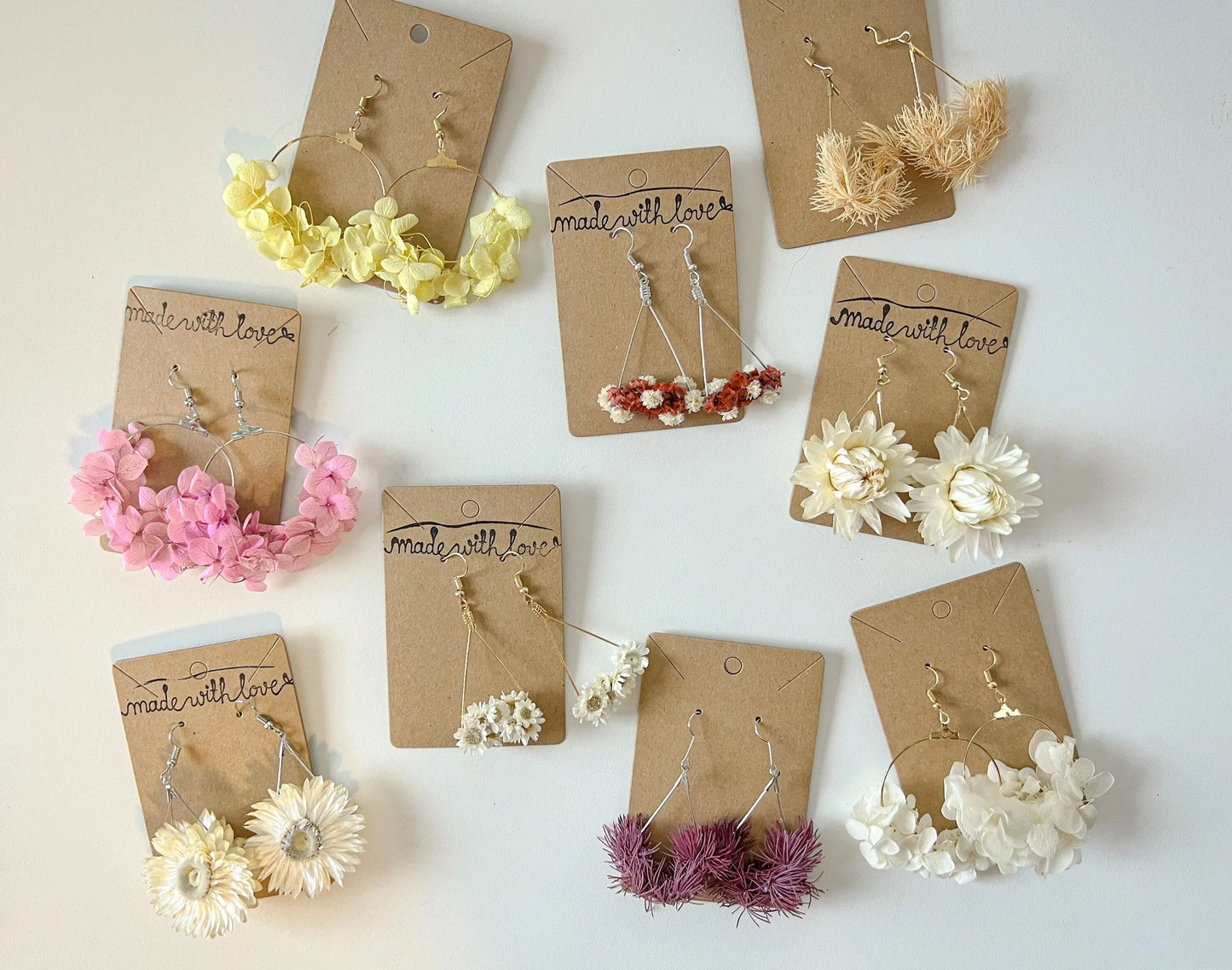 White Dried Flower Hoops, Circle Dangle Earrings, Floral Earrings, Dried Flowers, Jewelry for Bride, Hydrangea, Teardrop, Minimal Jewelry
