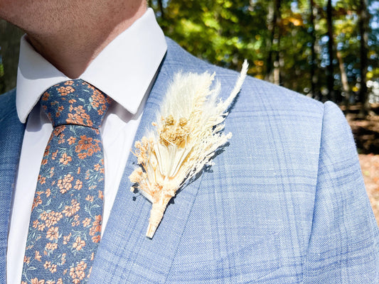 Boutonniere - Neutral - Withered Whimsy Boutonniere